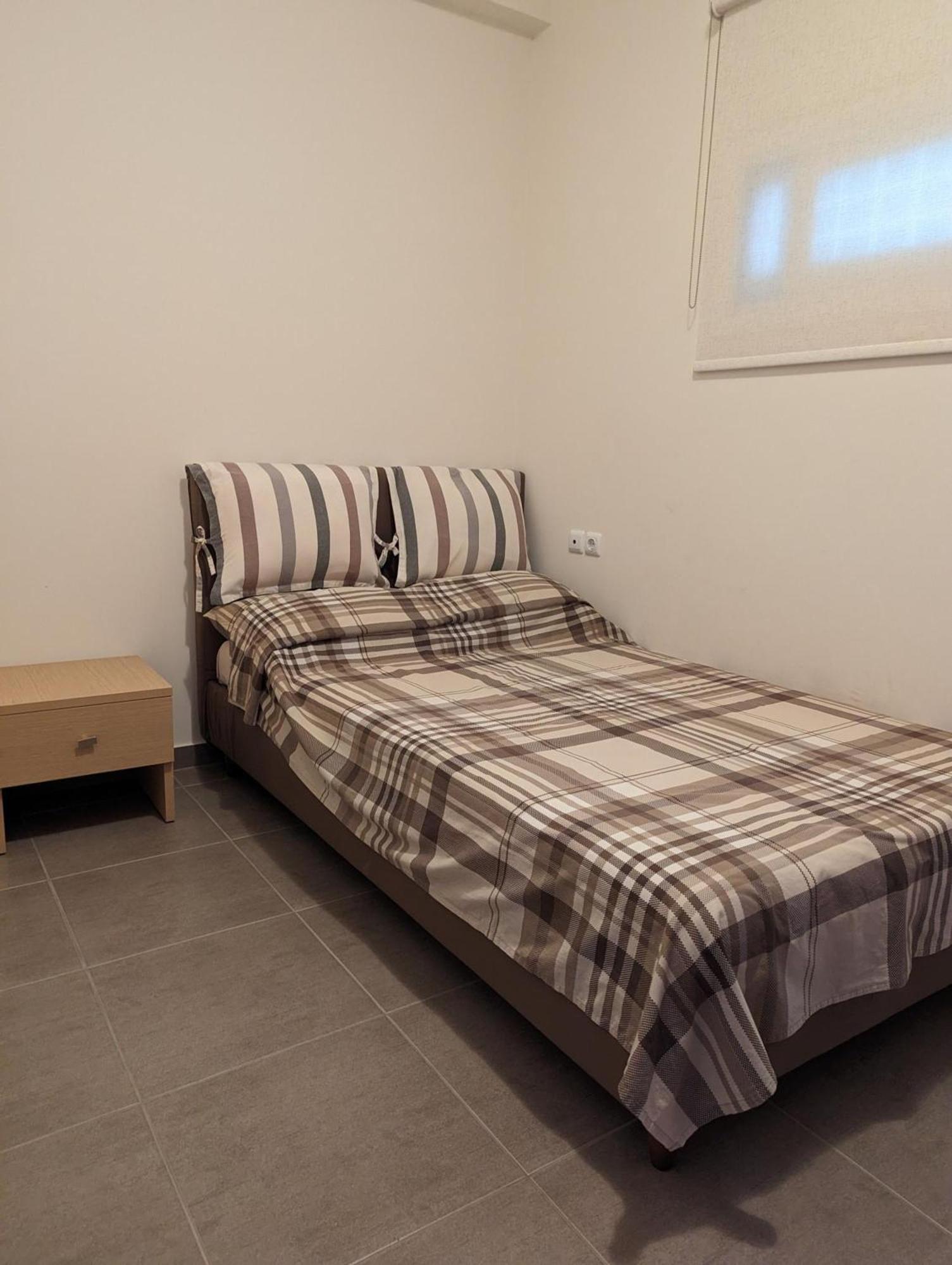 Samaras Apartments In Kaména Vúrla Kültér fotó