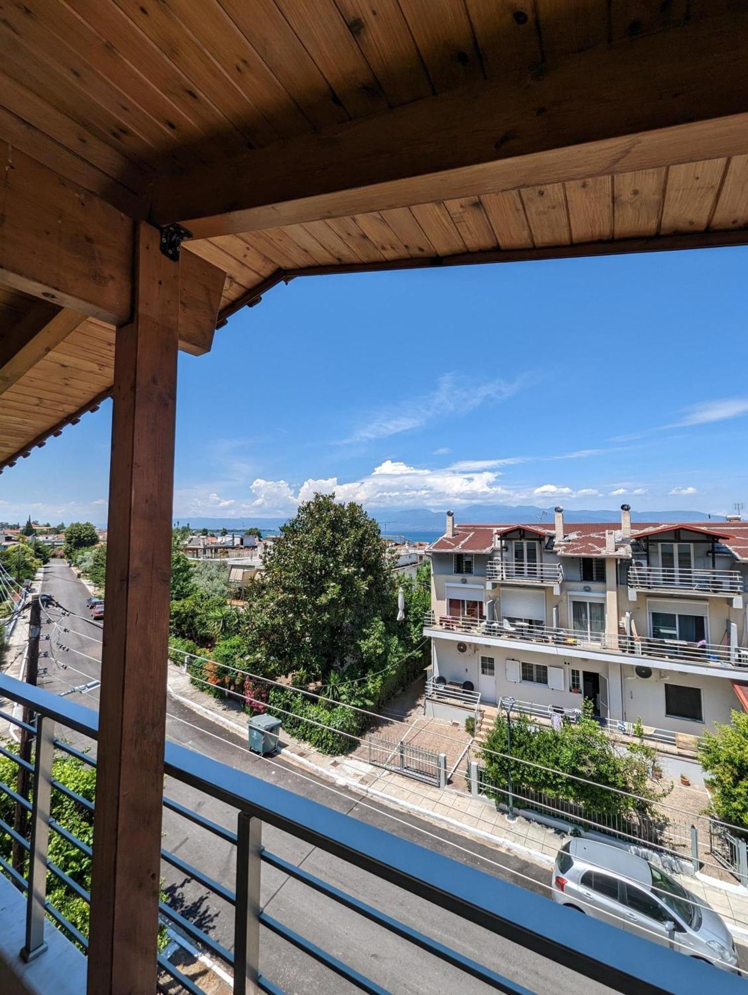 Samaras Apartments In Kaména Vúrla Kültér fotó