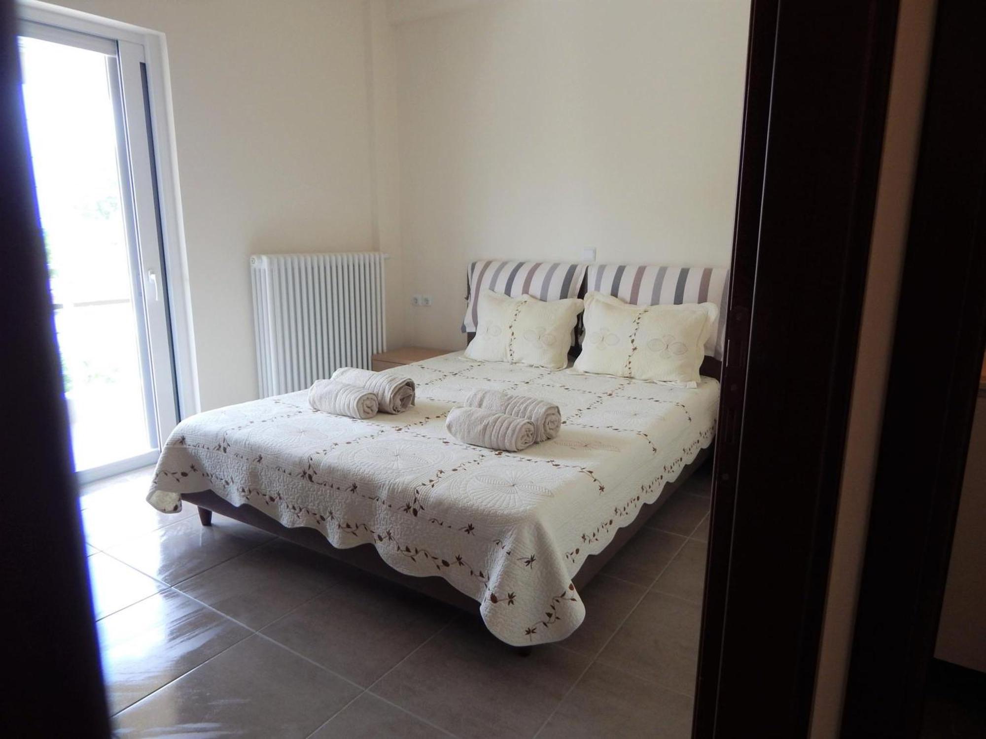Samaras Apartments In Kaména Vúrla Kültér fotó