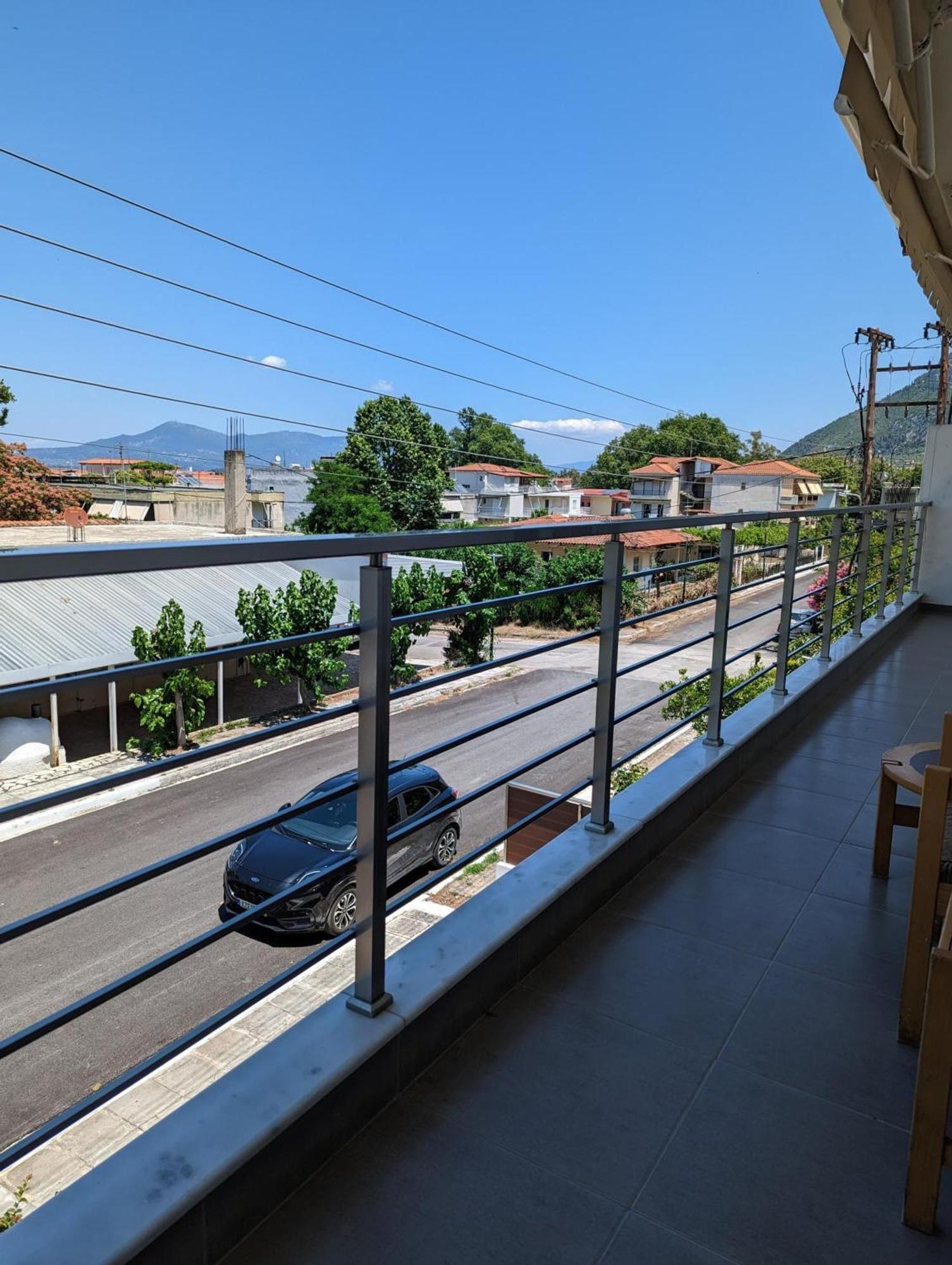 Samaras Apartments In Kaména Vúrla Kültér fotó